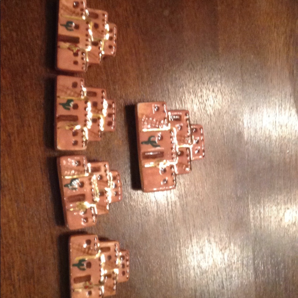 5 button covers ... Native American pueblo